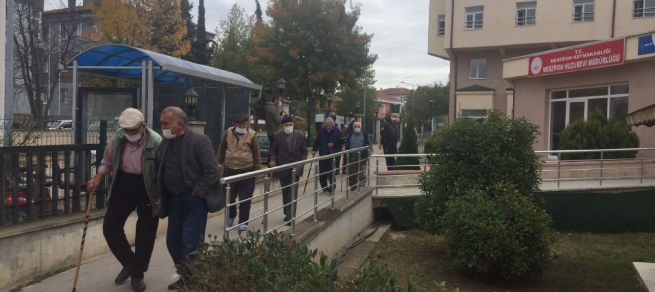 HUZUREVİ’NDE YANGIN TATBİKATI