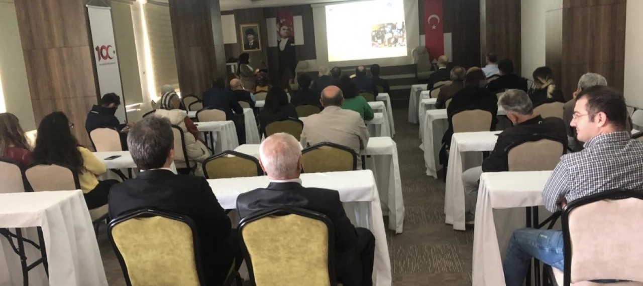 İL ÖZEL İDARESİ’NDE “SIFIR ATIK PROJESİ” SEMİNERİ VERİLDİ