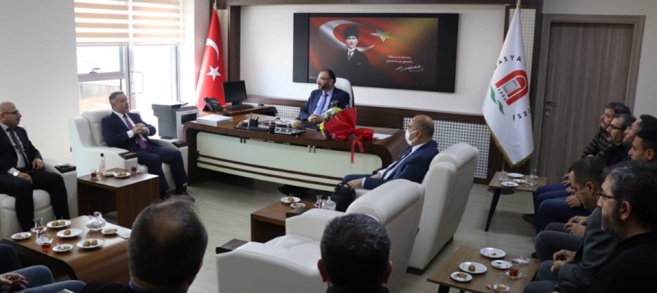 İLAHİYAT FAKÜLTESİ DEKANLIĞINA PROF. DR. NEVZAT AYDIN ATANDI