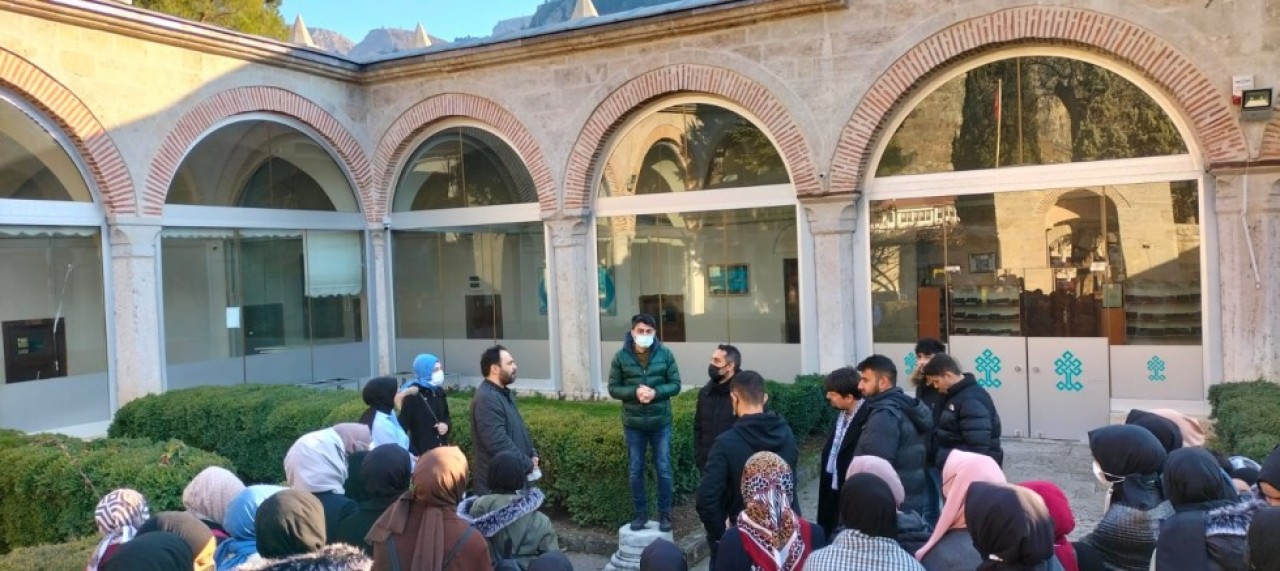 İLAHİYAT FAKÜLTESİ ÖĞRENCİLERİNDEN AMASYA GEZİSİ