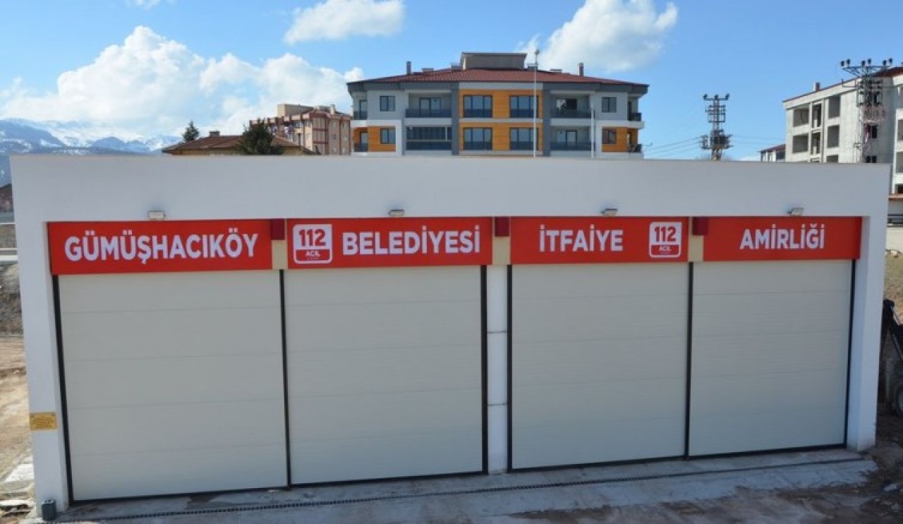 İTFAİYE MODERN BİNASI İLE ÖRNEK OLUYOR
