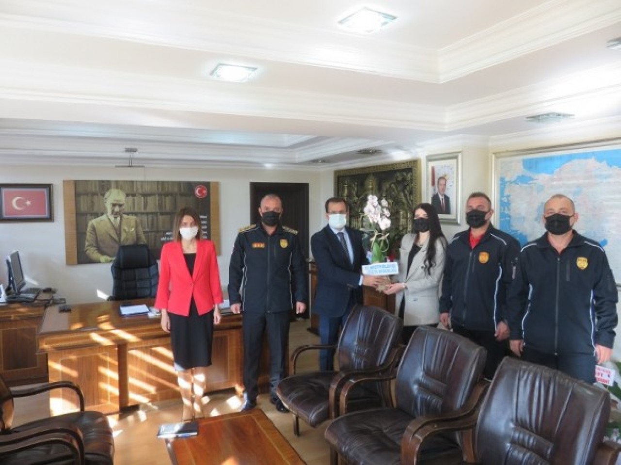 İTFAİYE TEŞKİLATINDAN KAYMAKAM GÜLDOĞAN’A ZİYARET