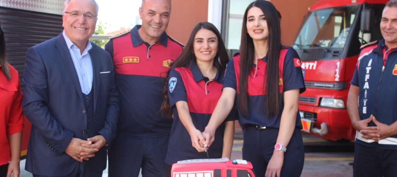 İTFAİYECİLERDEN PASTALI KUTLAMA