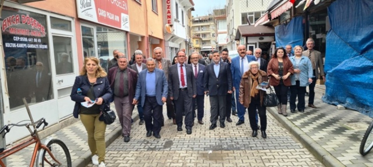 İYİ PARTİLİ ADAYLARDAN TAŞOVA ÇIKARMASI