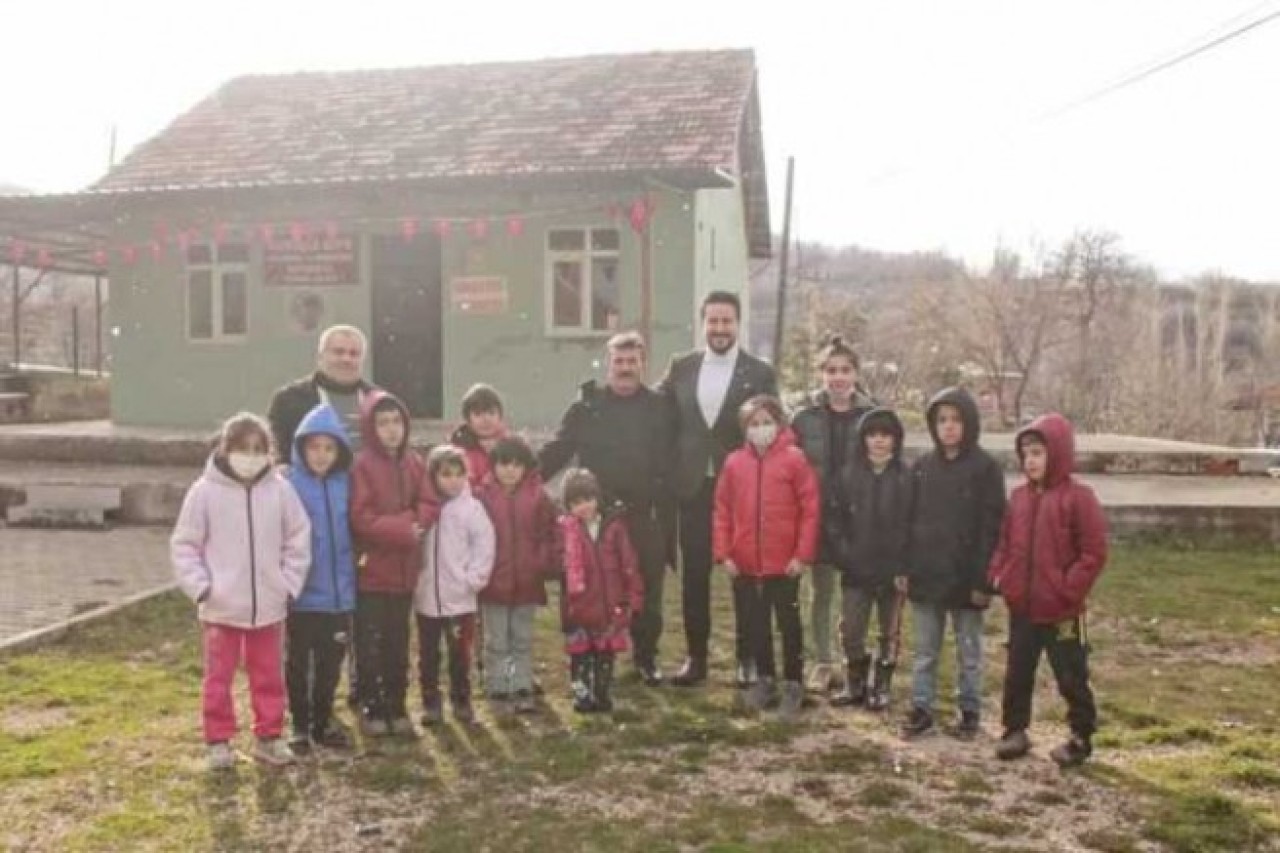 İYİLİK HAREKETİ KUMLUCA KÖYÜNDE SEVGİYİ PAYLAŞTI