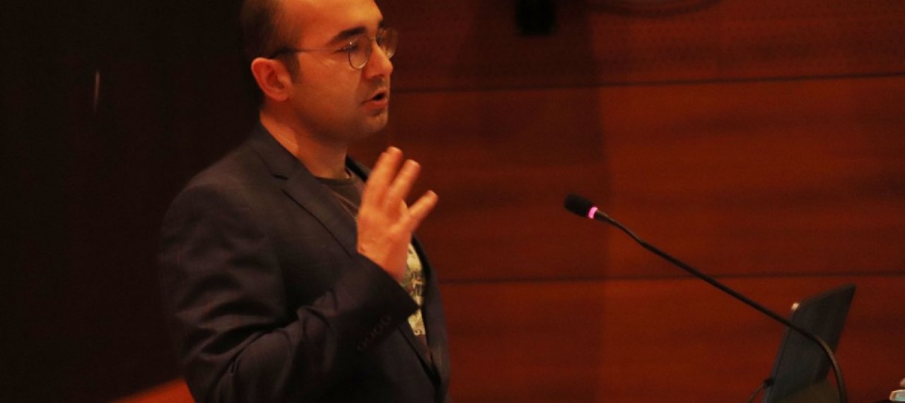 “İZAFİYET KURAMI VE KARA DELİKLER” KONFERANSI