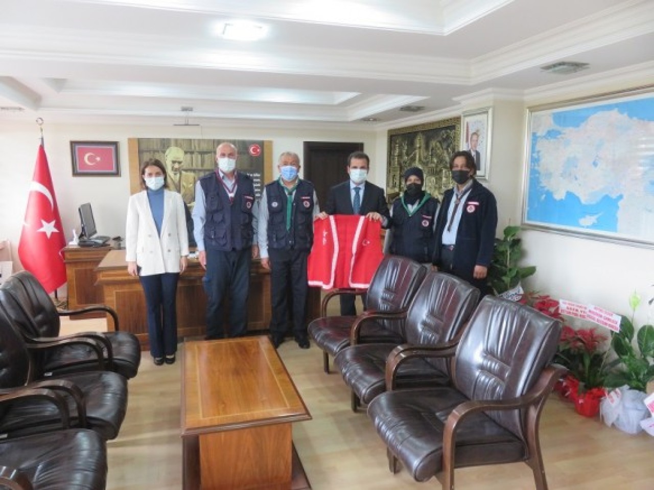 İZCİLİK KULÜBÜ’NDEN HAYIRLI OLSUN ZİYARETİ