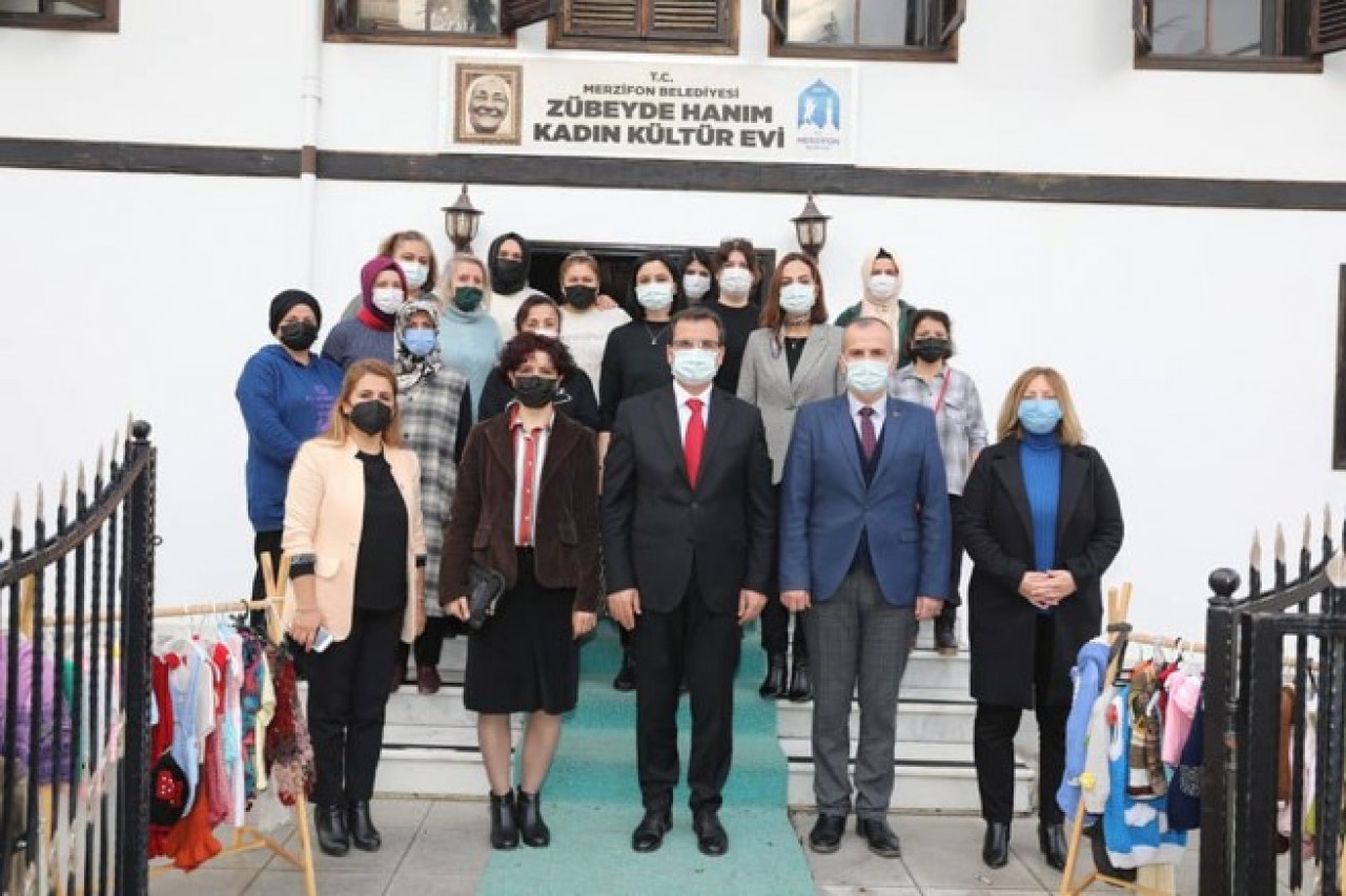 KADIN KÜLTÜR EVİNİ ZİYARET ETTİLER