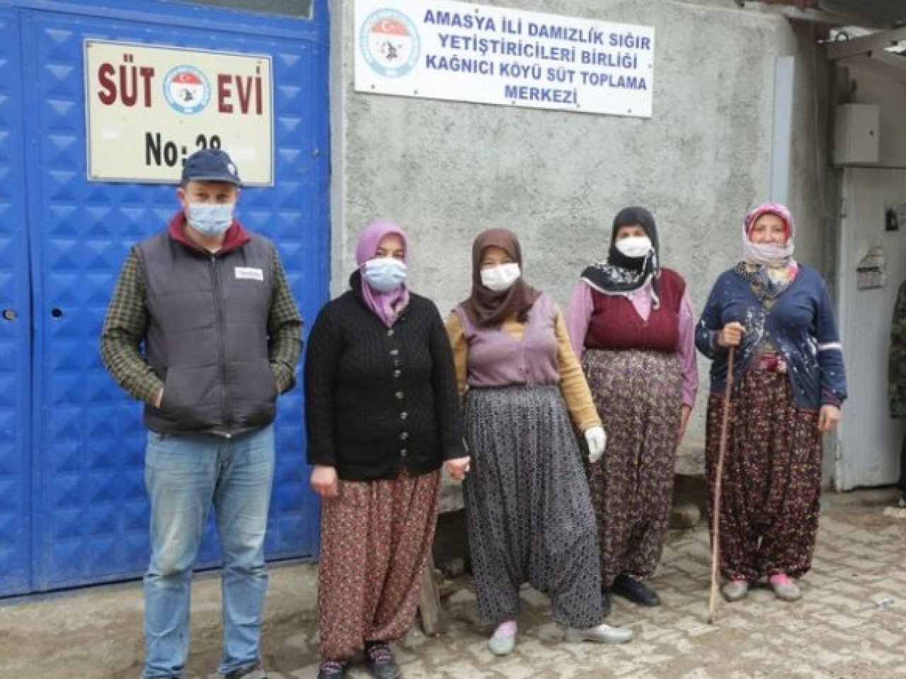 KAĞNICI SÜT EVİ 39 ÜRETİCİYE HİZMET VERİYOR