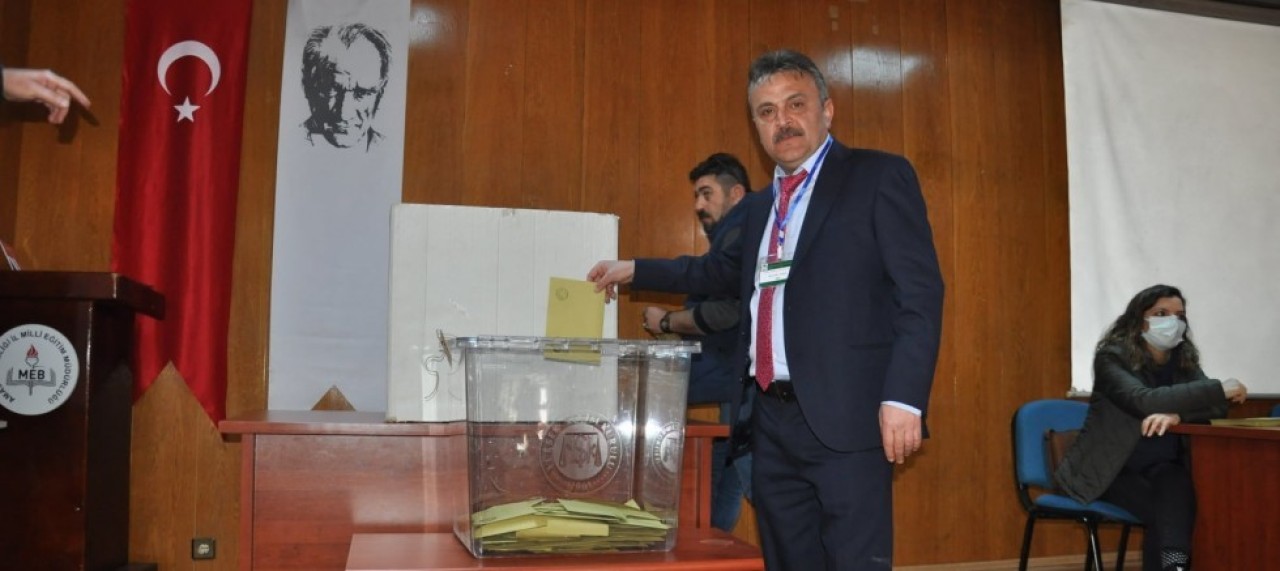 KAHVECİLER’DE YENİ BAŞKAN BÜLENT ŞİŞİK OLDU!