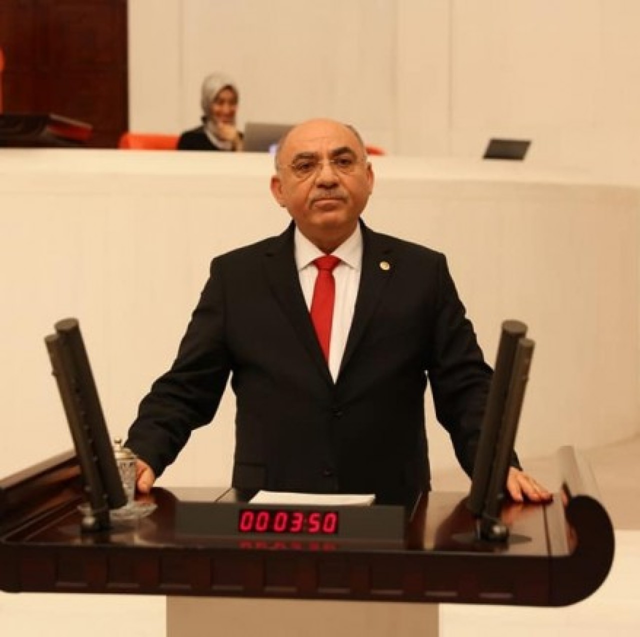 KARAHOCAGİL: “TÜRK MİLLETİ'NİN  GELECEĞİNE ÇARE OLACAĞIZ”