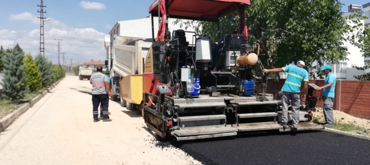 KASIM AYINA KADAR ASFALTSIZ SOKAK KALMAYACAK