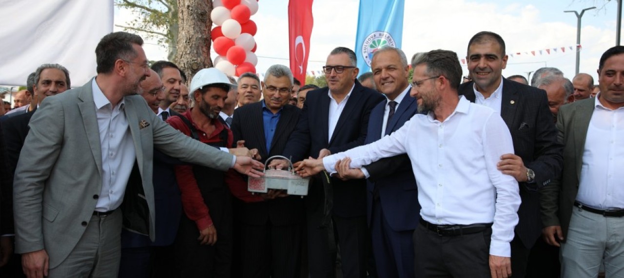 KATLI OTOPARKIN TEMELİ ATILDI