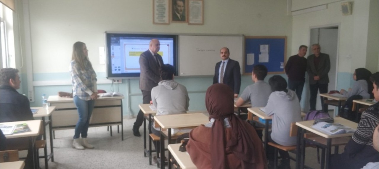 KAYMAKAM ALTINÖZ, OKUL ZİYARETLERİNE DEVAM EDİYOR