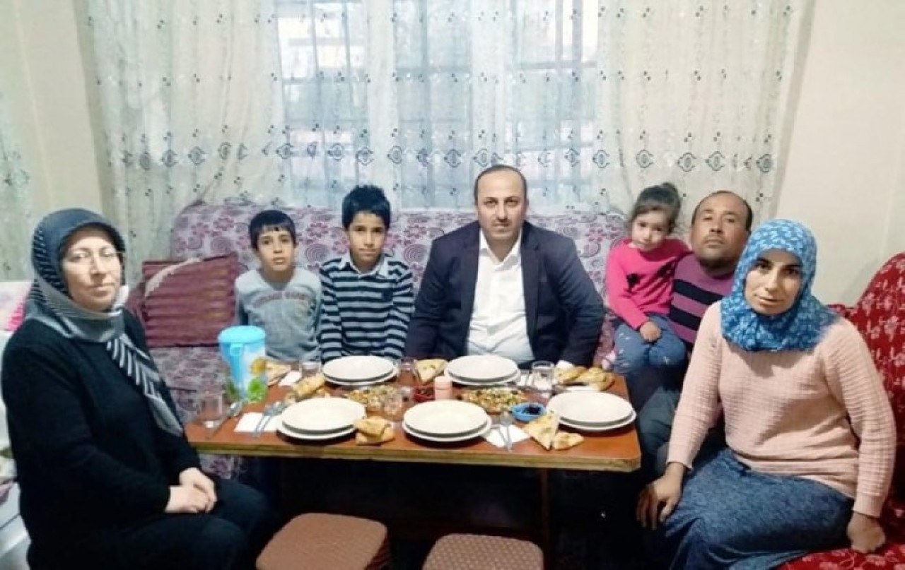 KAYMAKAM ŞEN, İFTAR SOFRASINA MİSAFİR OLDU