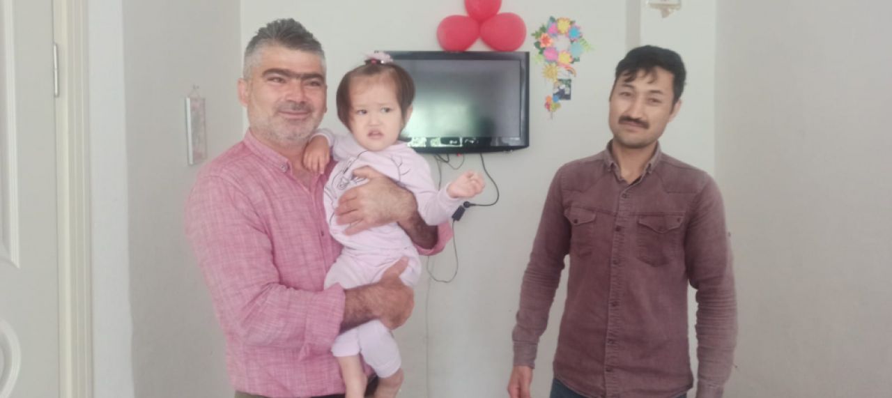 KHATIRA BEBEK TABURCU OLDU