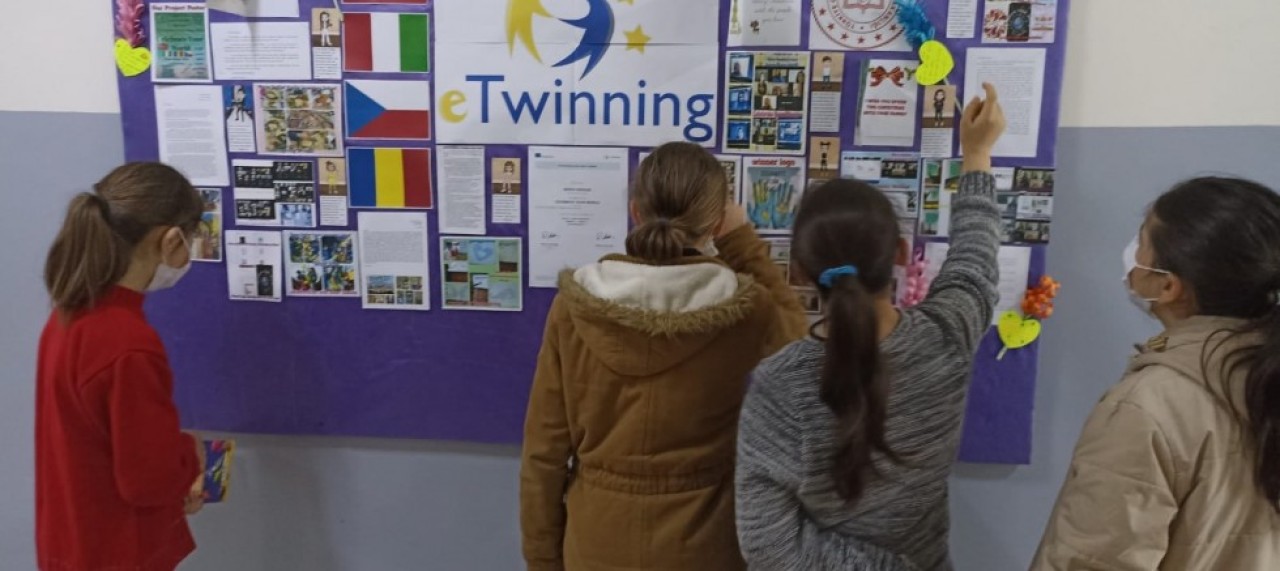 KIZILCA ORTAOKULU E-TWİNNİNG PROJESİ DEVAM EDİYOR