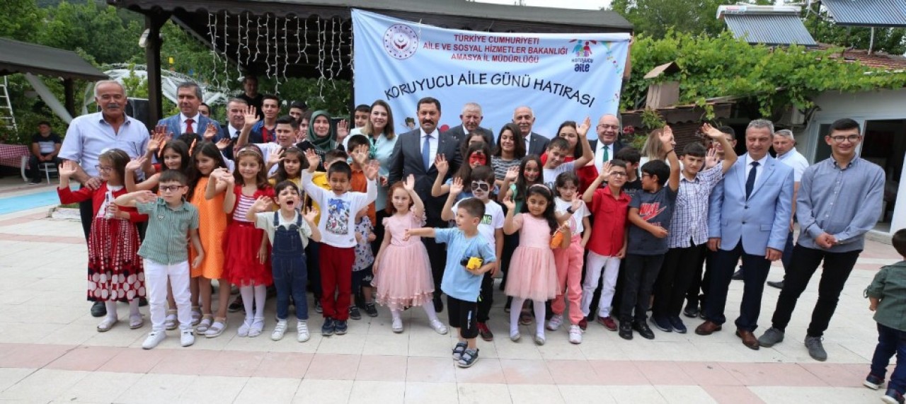 KORUYUCU AİLELERİN GÜNLERİ KUTLANDI