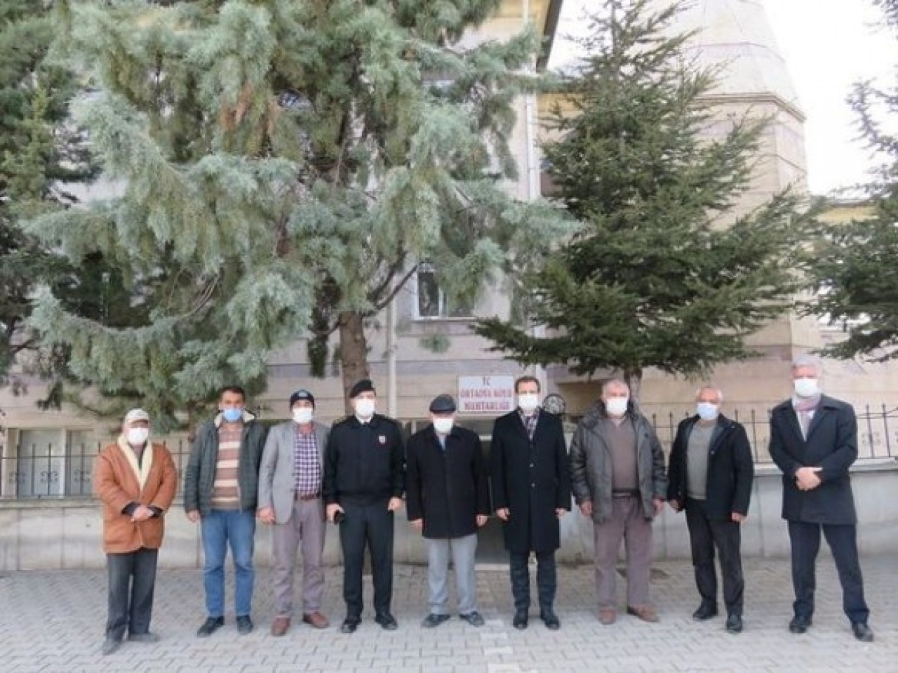 KÖY SAKİNLERİNİN TALEPLERİNİ DİNLEDİ