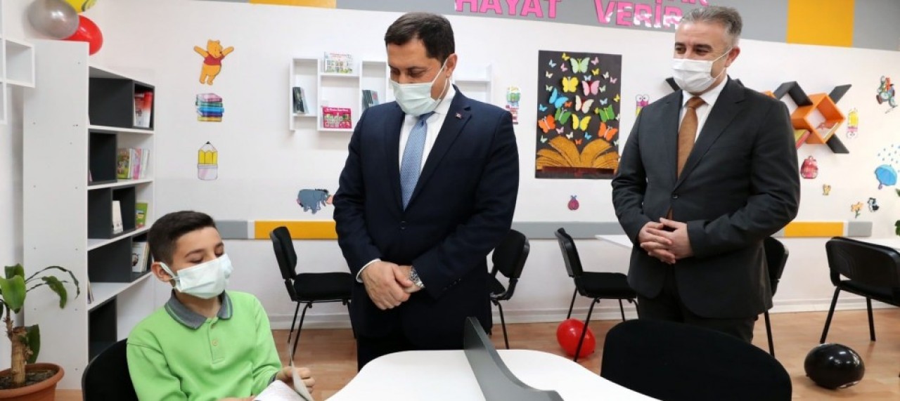 'KÜTÜPHANESİZ OKUL KALMAYACAK’
