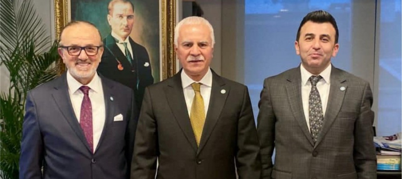 MENEKŞE ADAY ADAYLIĞINI AÇIKLADI