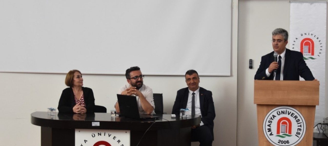MERZİFON MYO’DA MEDYA VE KARİYER SÖYLEŞİSİ DÜZENLENDİ