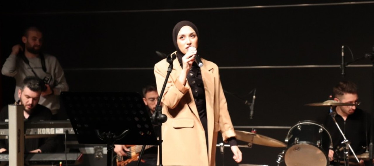 MERZİFON MYO'DA POP-ROCK KONSERİ