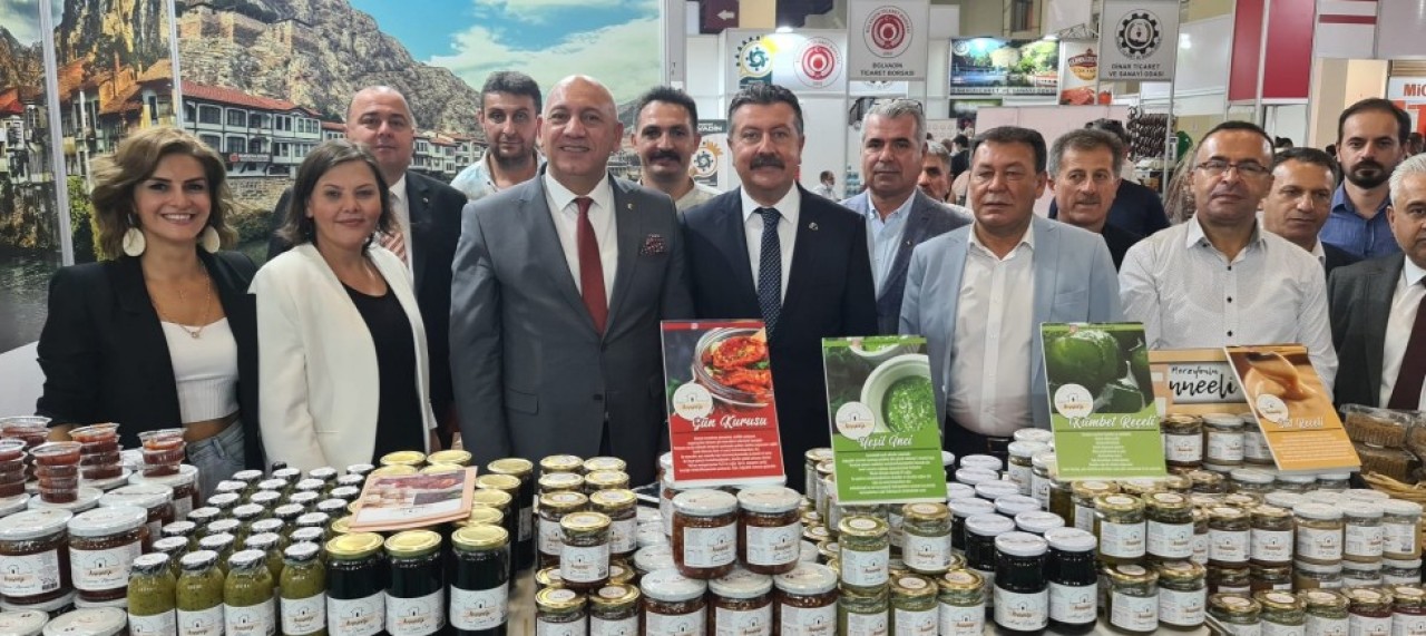 MERZİFON STANDINA YOĞUN İLGİ