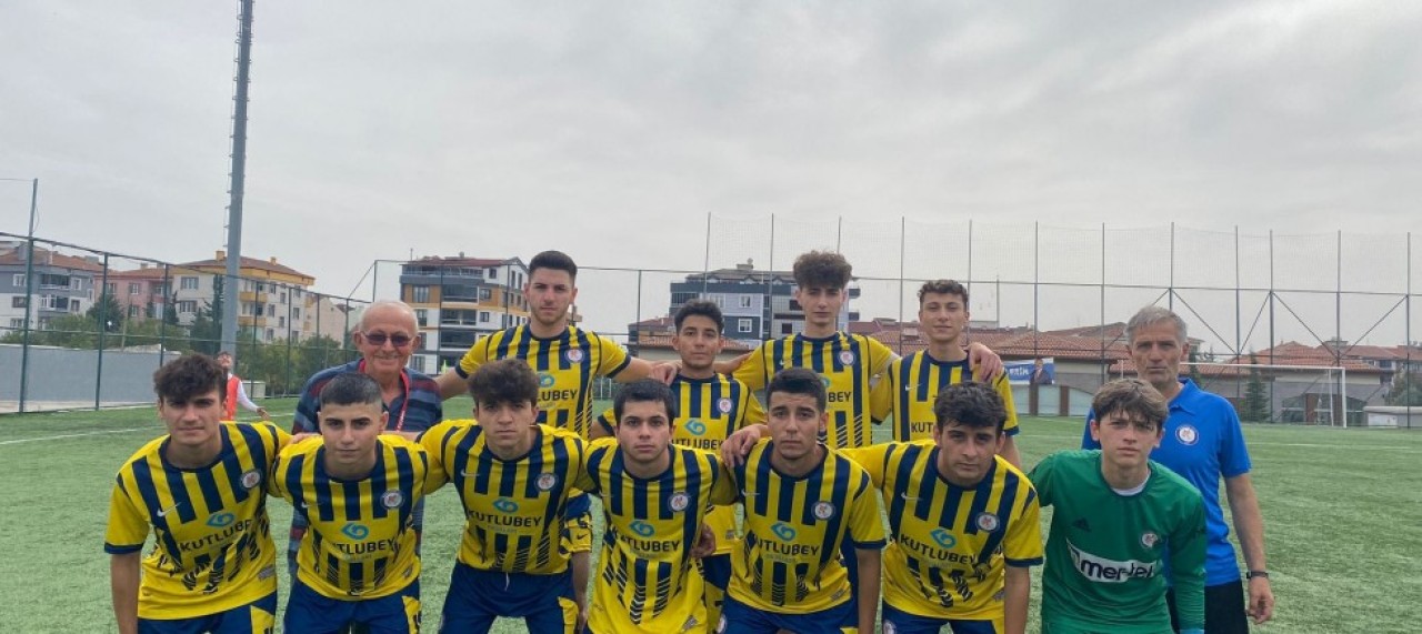 MERZİFONGÜCÜ RAKİBİNE ACIMADI