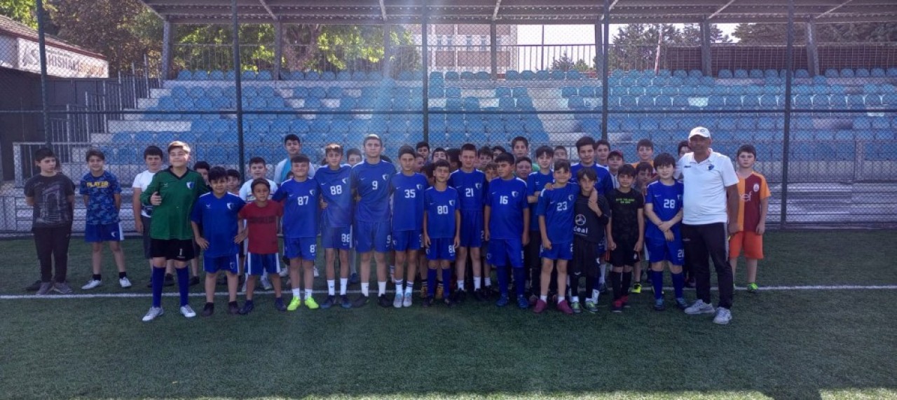 MERZİFONSPOR’UN FUTBOLCU ORDUSU