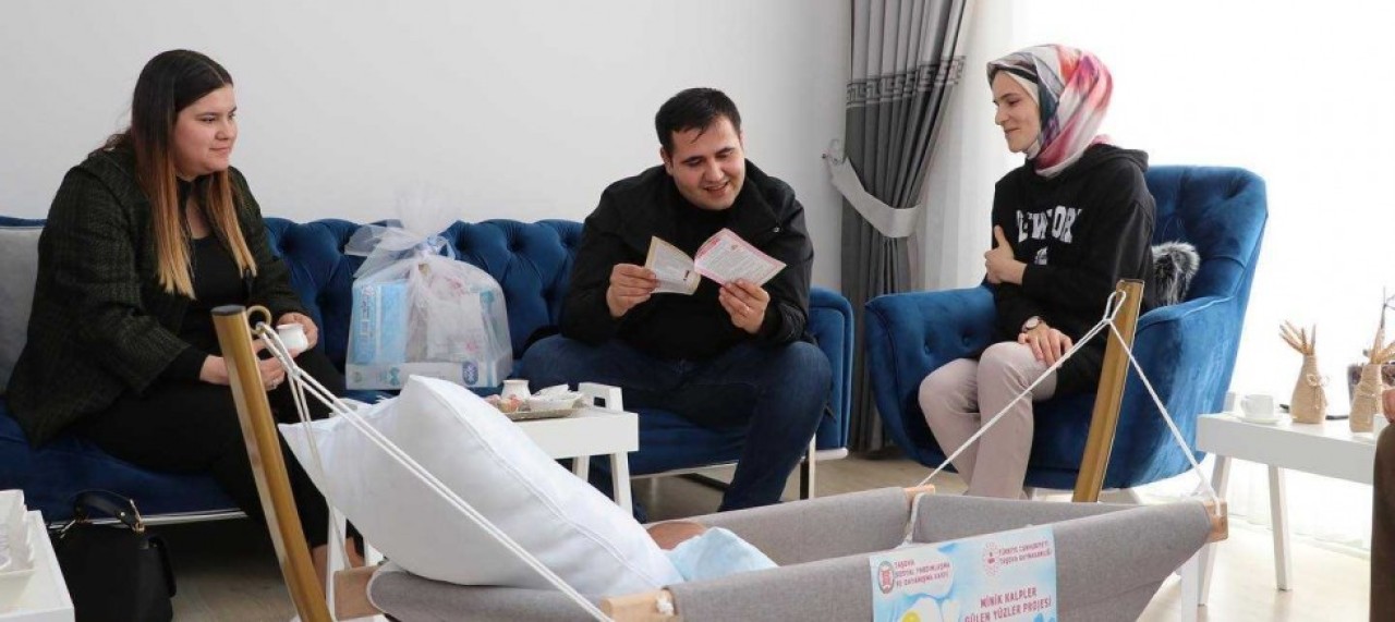 “MİNİK KALPLER GÜLEN YÜZLER”