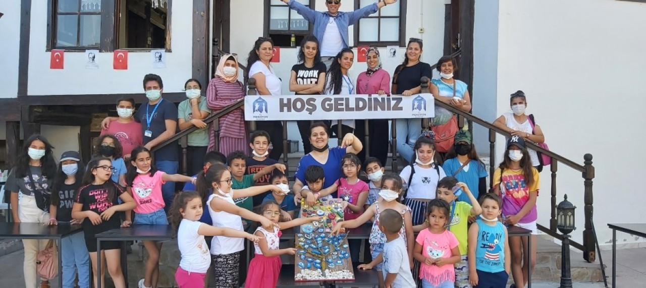 MİNİK SANATÇILARIN TAŞLARLA SINAVI