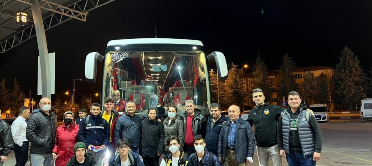 MTAL ÖĞRENCİLERİ ÇEKYA-PRAG YOLCUSU