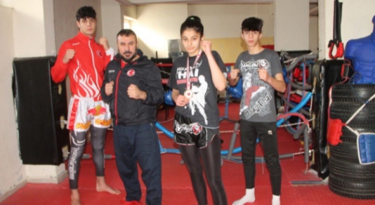 MUAYTHAİCİLERİN HEDEFİ AVRUPA ŞAMPİYONLUĞU