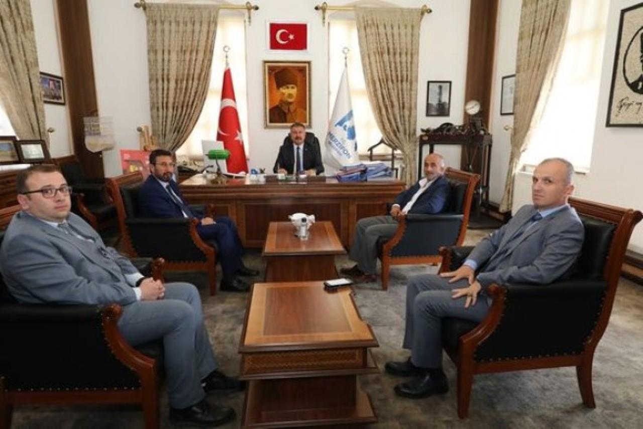 MÜFTÜ PEHLİVAN’DAN BELEDİYE ZİYARETİ