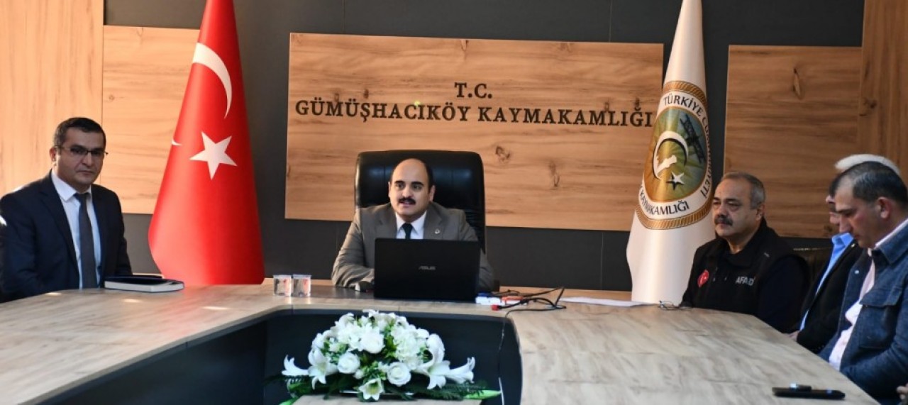 MUHTARLAR AFAD GÖNÜLLÜSÜ OLUYOR