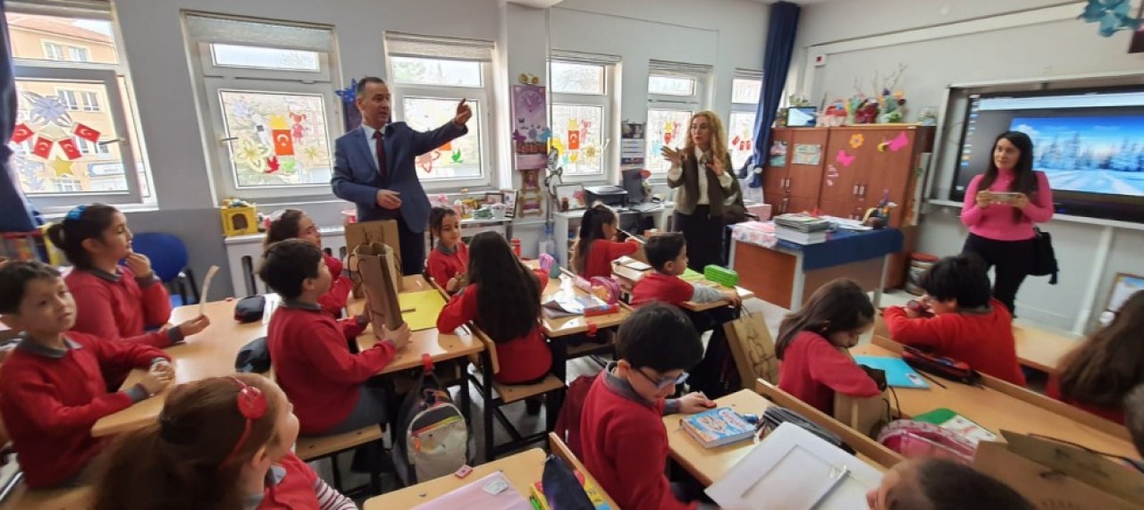 OFLU’DAN ÖĞRENCİLERE SÜRPRİZ ZİYARET