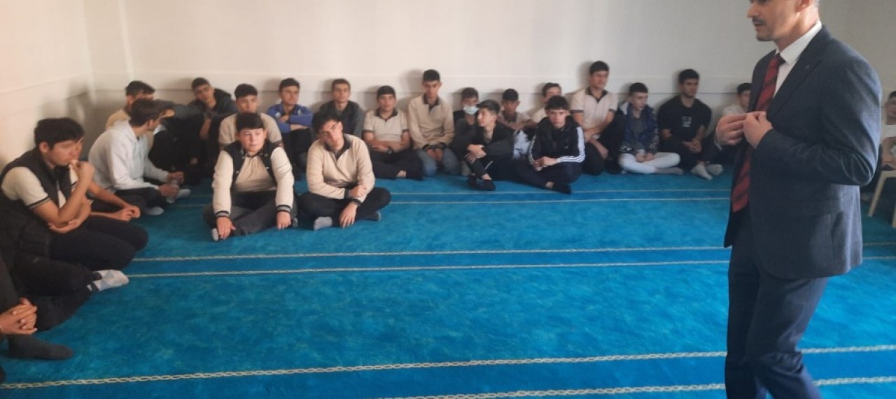 ÖĞRENCİLERE AHİ EVRAN ANLATILDI