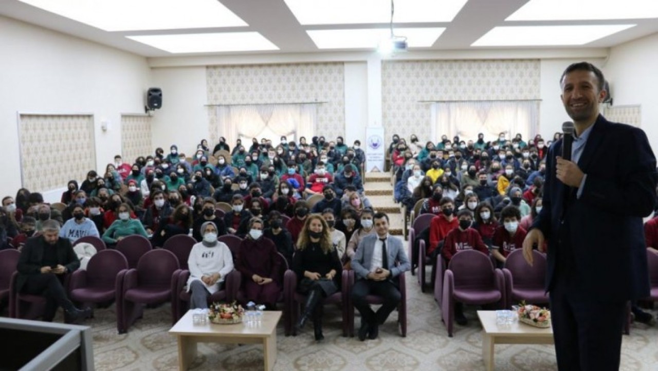 ÖĞRENCİLERE ‘GİRİŞİMCİLİK’ ANLATILDI