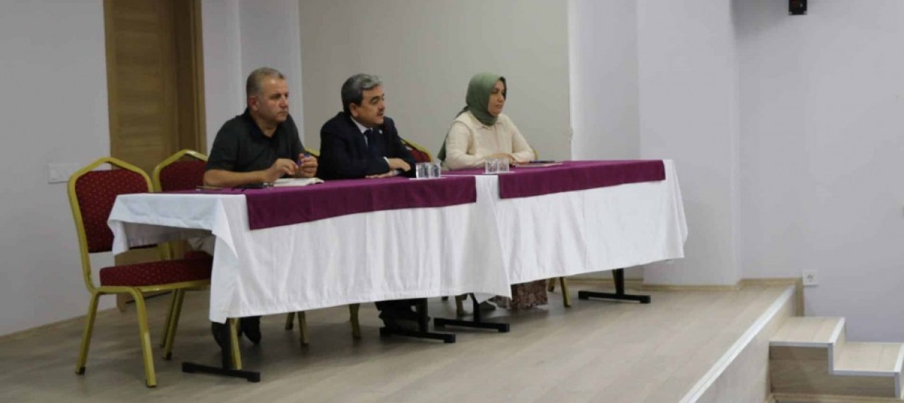 ÖĞRENCİLERİ MESLEK LİSELERİNE YÖNLENDİRİN