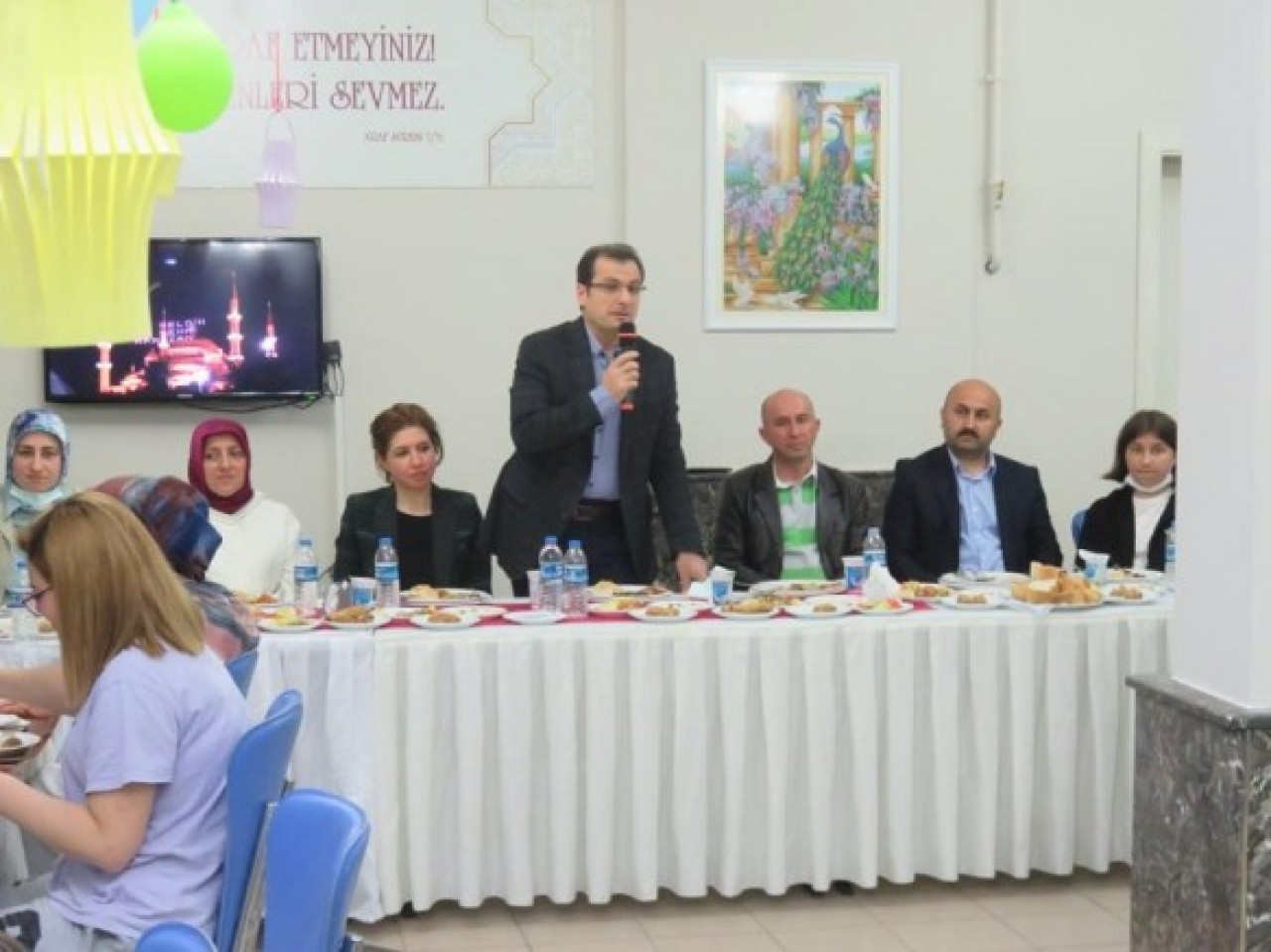 ÖĞRENCİLERLE İFTARDA BULUŞTU