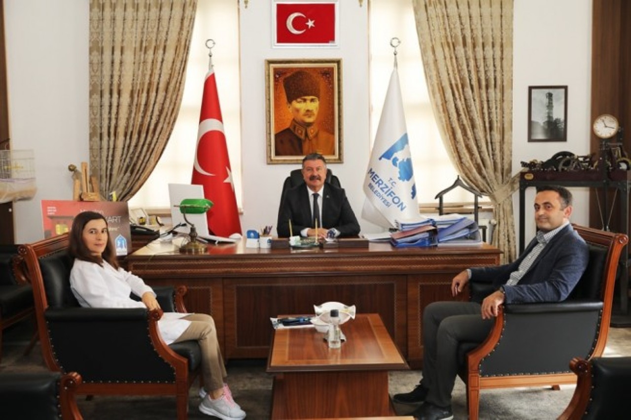 ÖĞRETİM GÖREVLİLERİNDEN BAŞKAN KARGI’YA ZİYARET