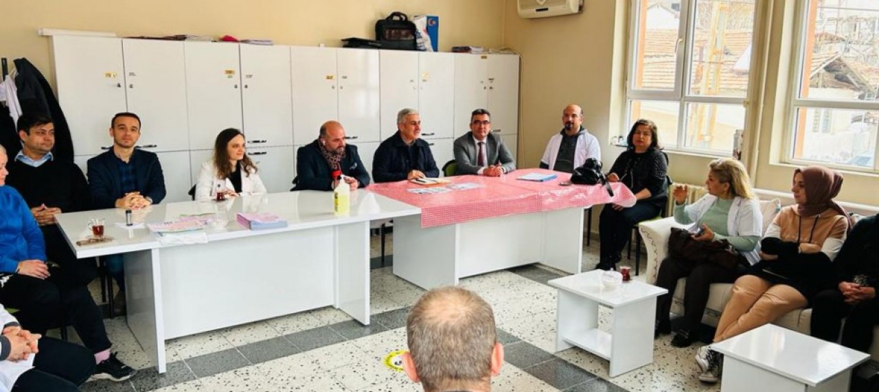 ÖĞRETMENLERE PSİKOSOSYAL DESTEK EĞİTİMLERİ VERİLİYOR
