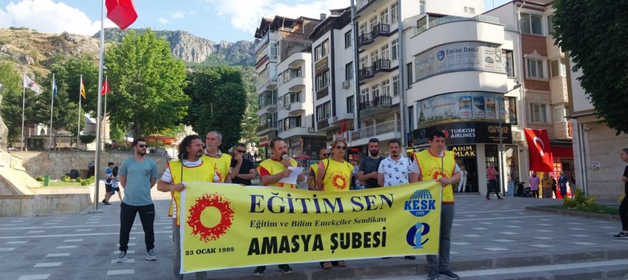 ÖĞRETMENLİK MESLEK KANUNU BİR AN ÖNCE ÇIKSIN!