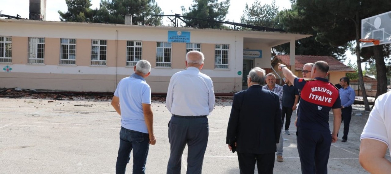OKUL, ÇIKAN YANGINDA KULLANILAMAZ HALE GELDİ