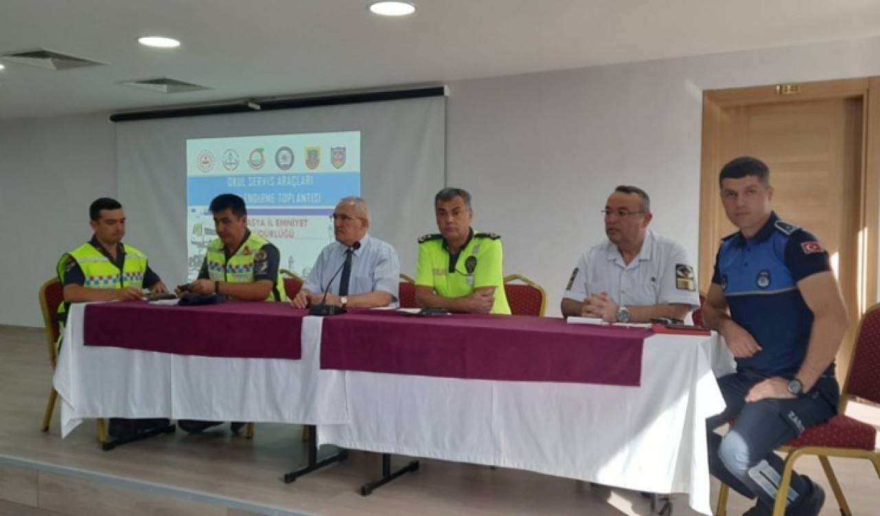 OKUL SERVİS ŞOFÖRLERİ VE REHBER PERSONELE EĞİTİM VERİLDİ