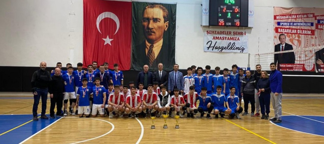 OKUL SPORLARI TÜM HIZIYLA DEVAM EDİYOR