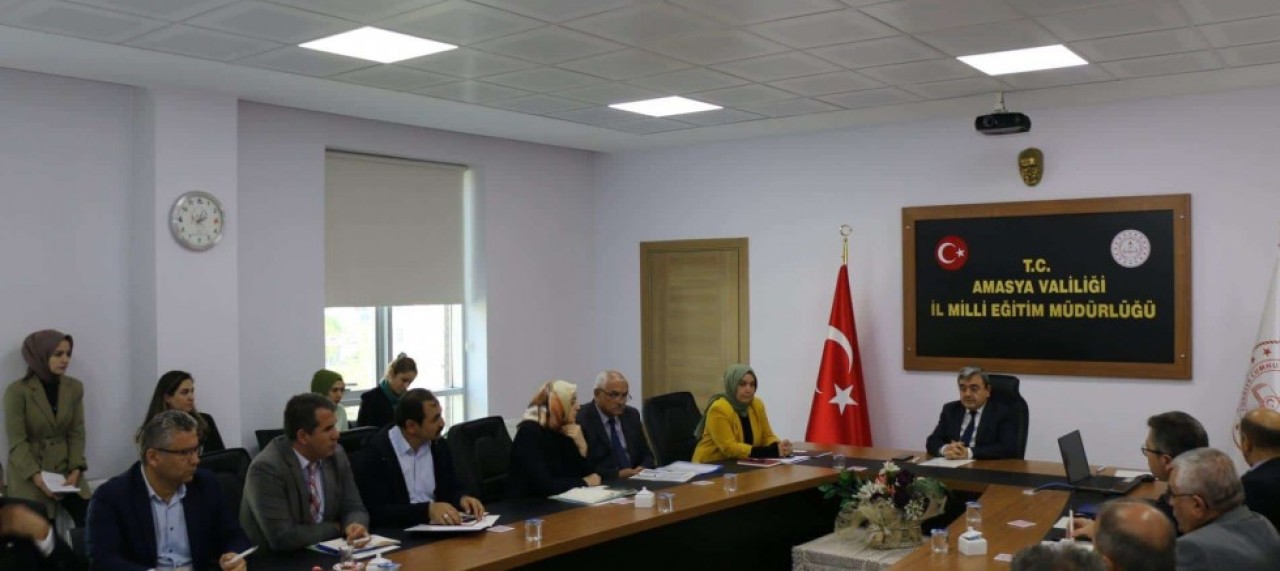 OKULLA EVİ, AİLE İLE OKULU YAKLAŞTIRMAYA ÇALIŞMALIYIZ