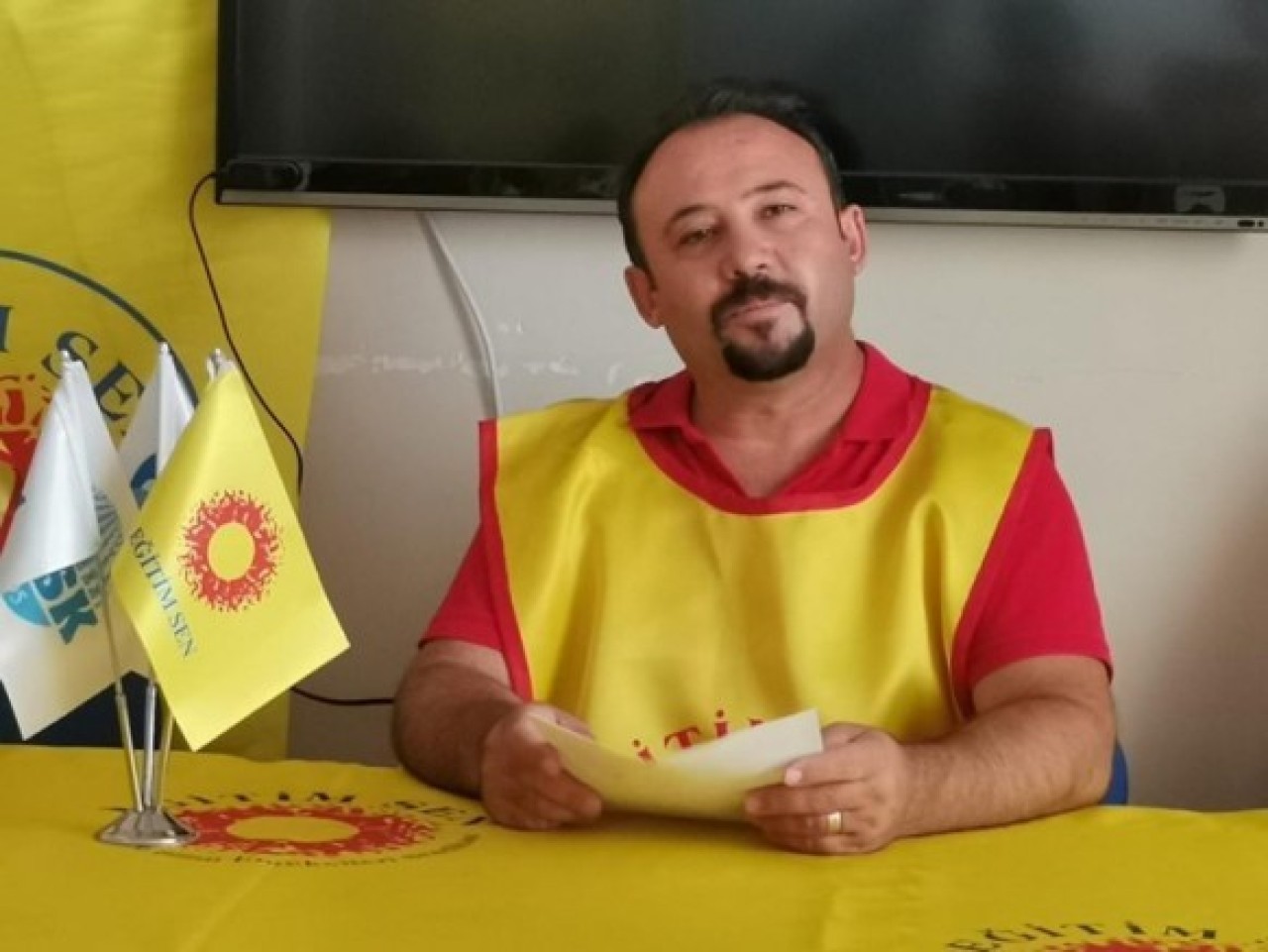 ÖLGÜN BARIŞ AKADEMİSYENLERİNİN TAMAMI GÖREVE İADE EDİLMELİ