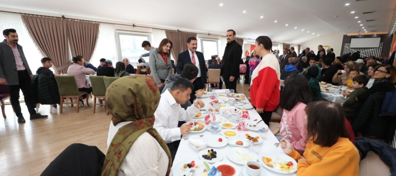 ONLARA SADECE BİR GÜN DEĞİL, TÜM YAŞAMLARI BOYUNCA SAHİP ÇIKMALIYIZ